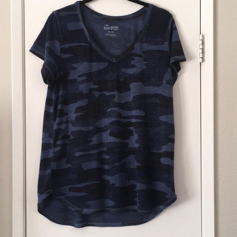 Lucky blue/black burnout camo tee SZ XL